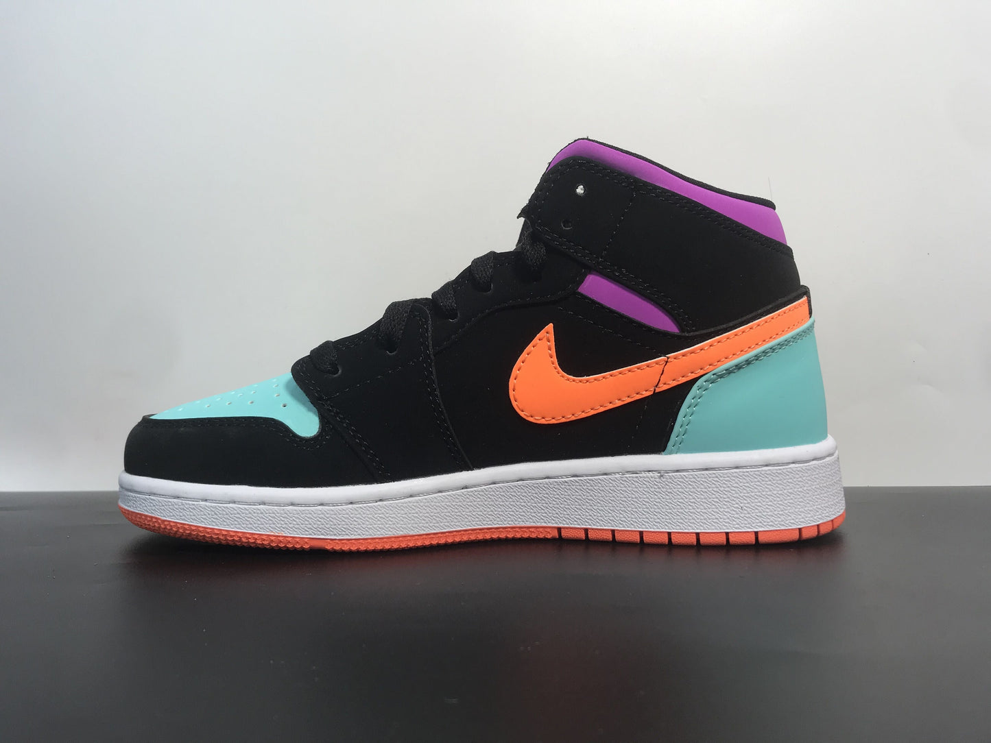 Air Jordan 1 Mid 'Candy'