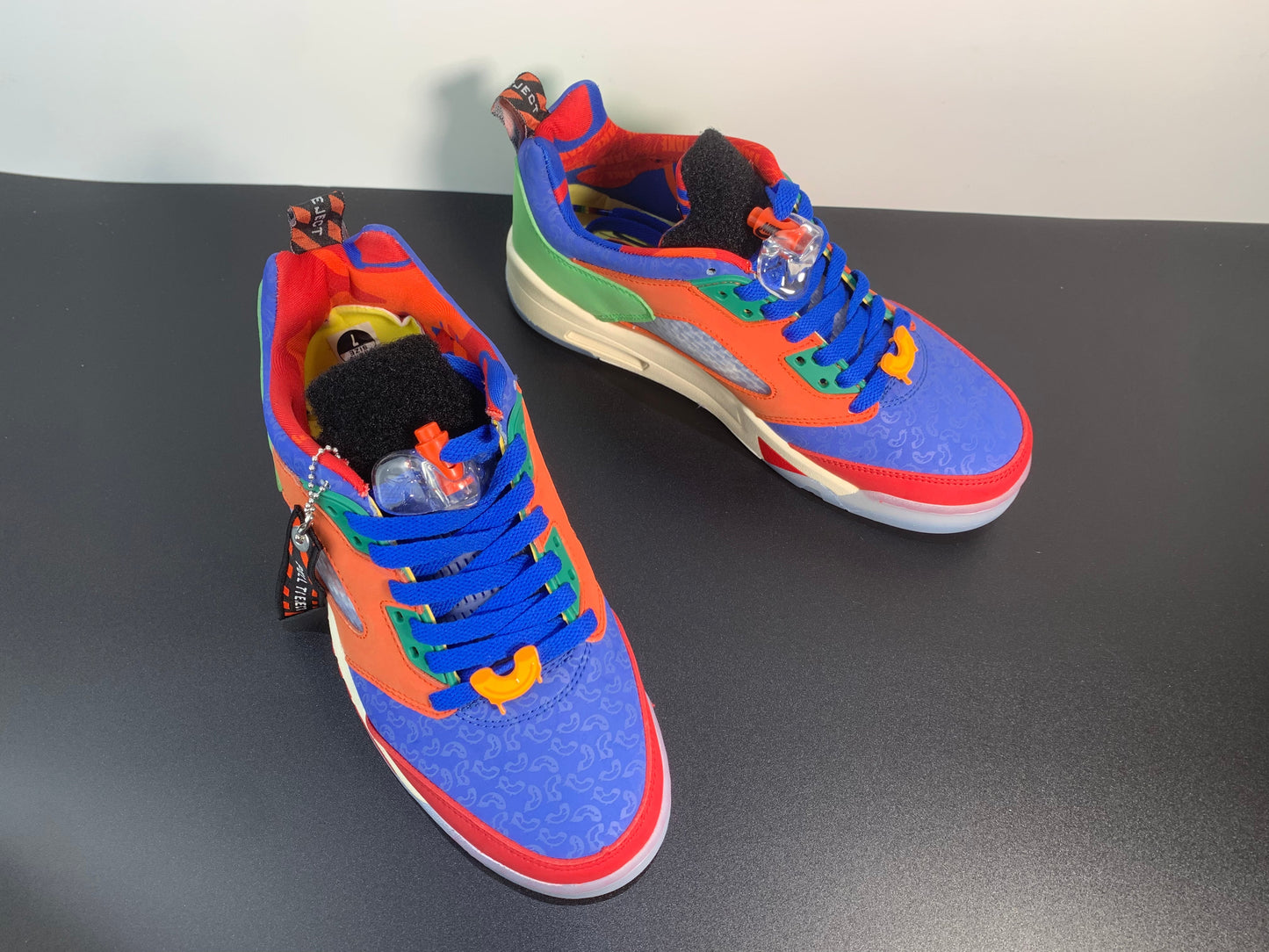 AIR JORDAN 5 LOW Doernbecher Michael DR6287-486