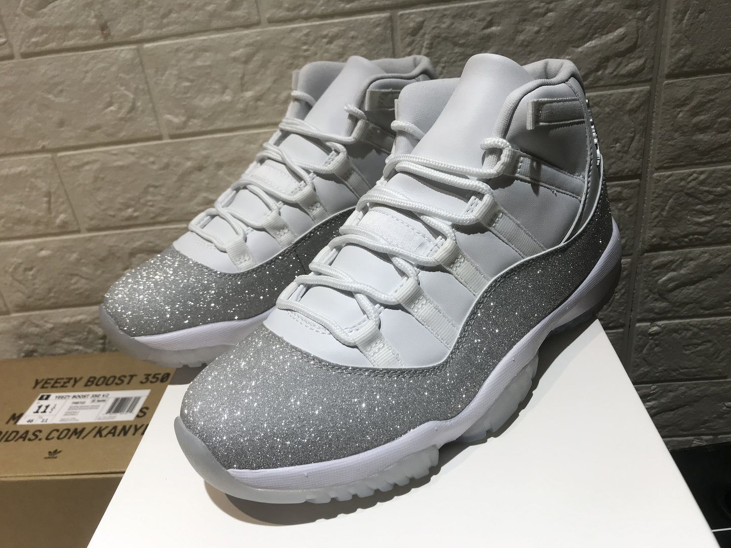 Air Jordan 11" Metallic Silver "