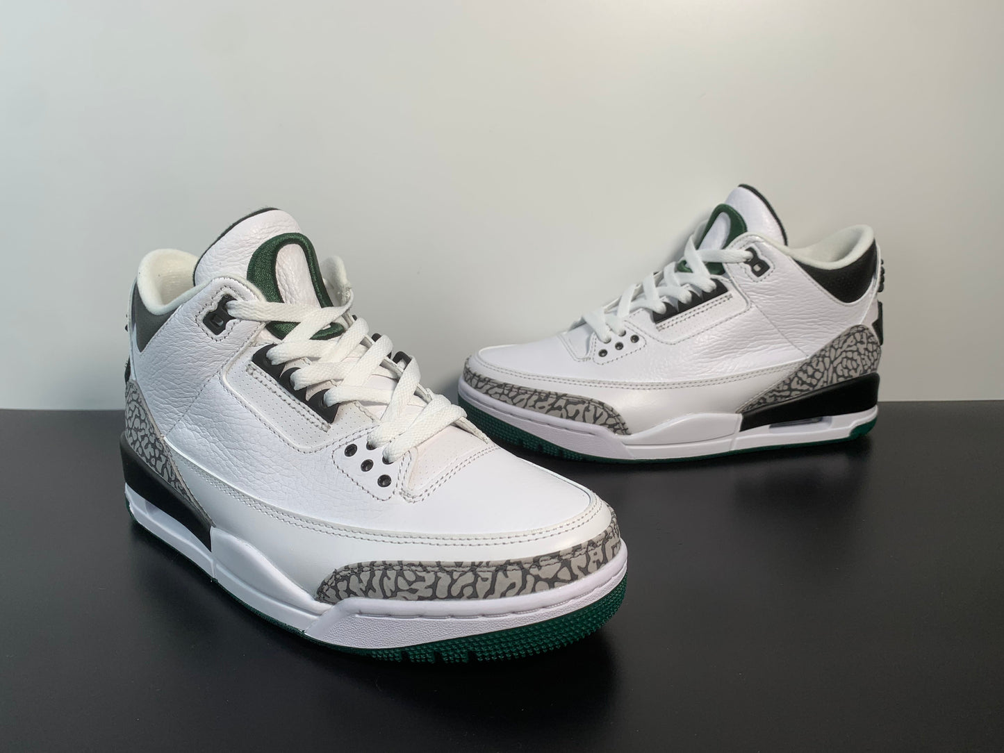 Air Jordan 3 Retro 'Oregon Pit Crew - Home' 282233-594