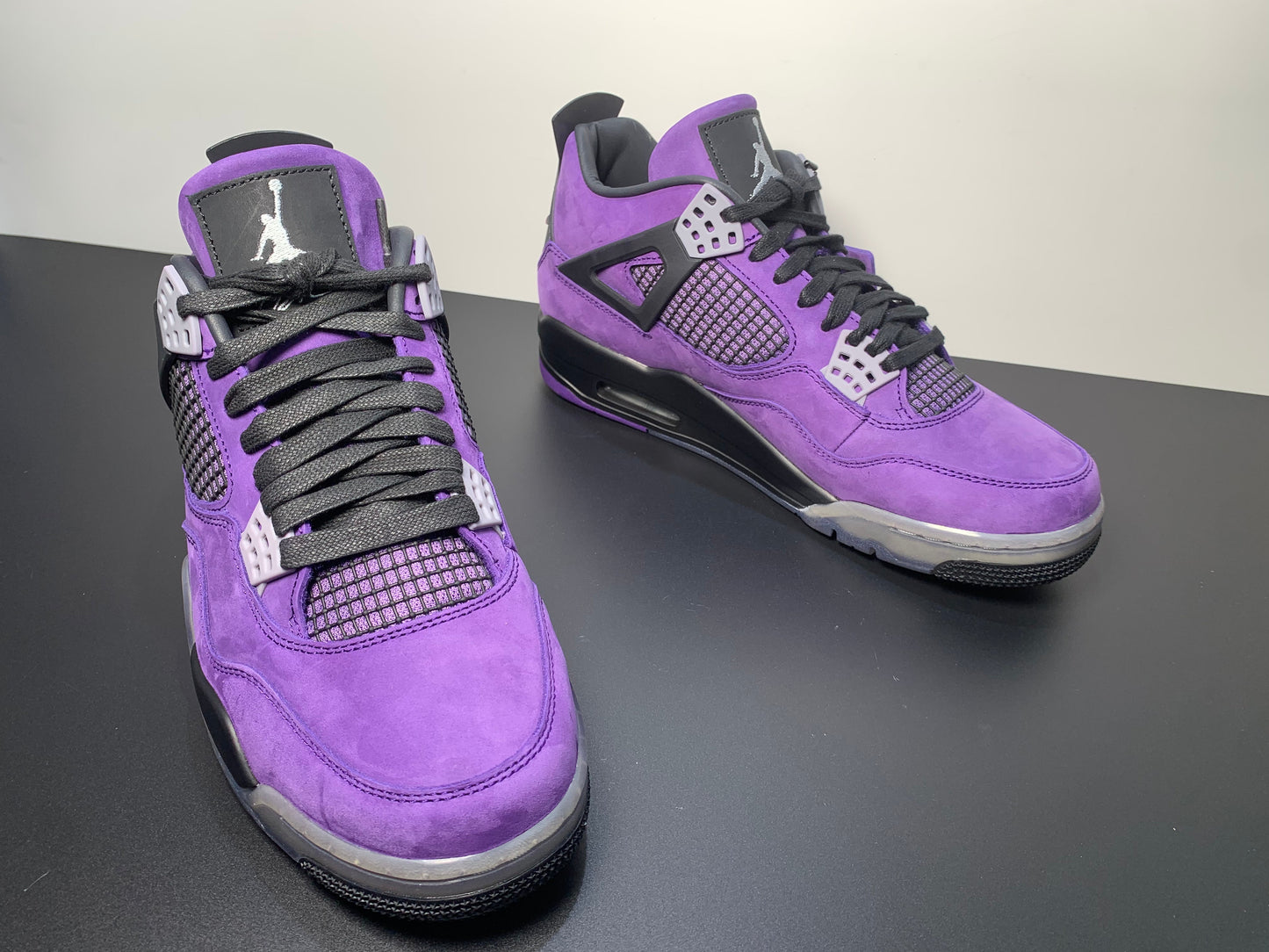 Air Jordan 4 Retro x Travis Scott Purple Friend's and Family