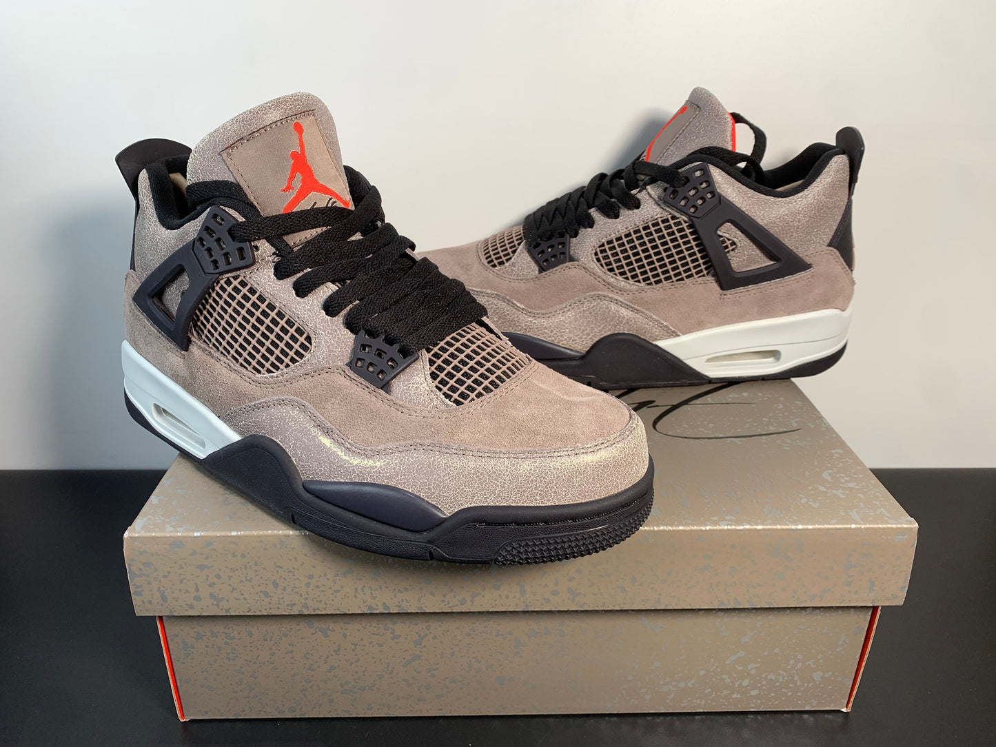 Air Jordan 4 Retro Infrared Off White Oil Gray Taupe Haze DB0732-200