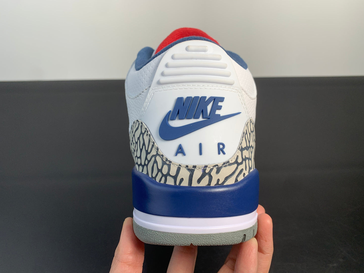 AIR JORDAN 3“TRUE BLUE” 854262-106