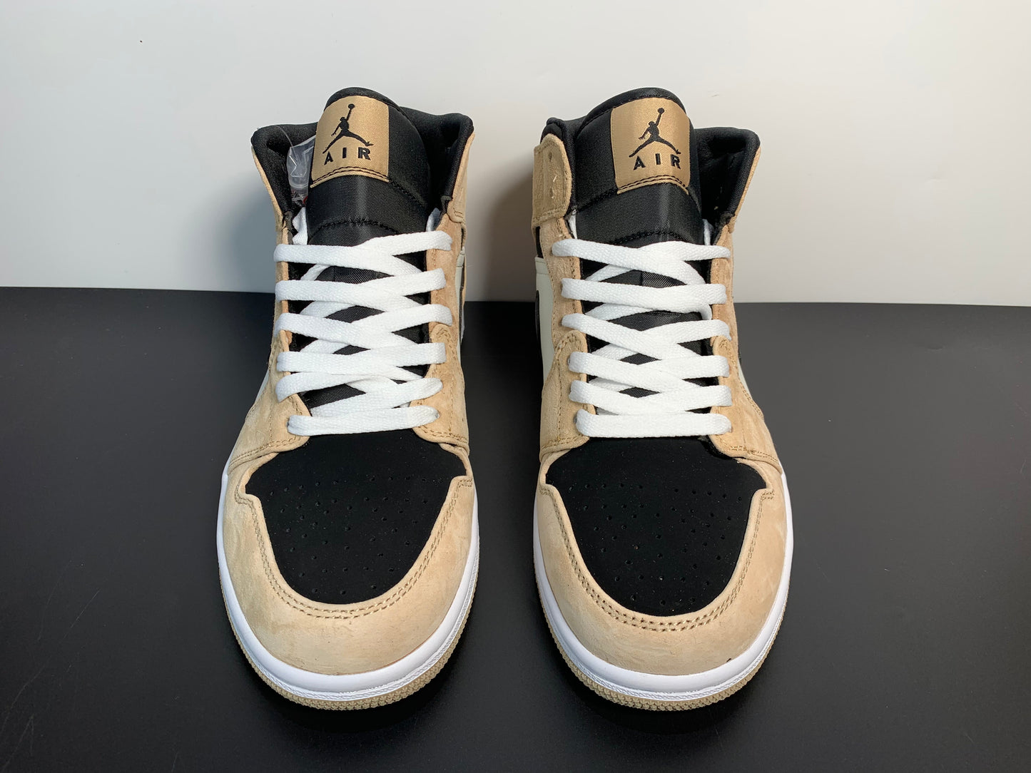 Air Jordan 1 Mid WMNS“ Barely Orange” BQ6472-800