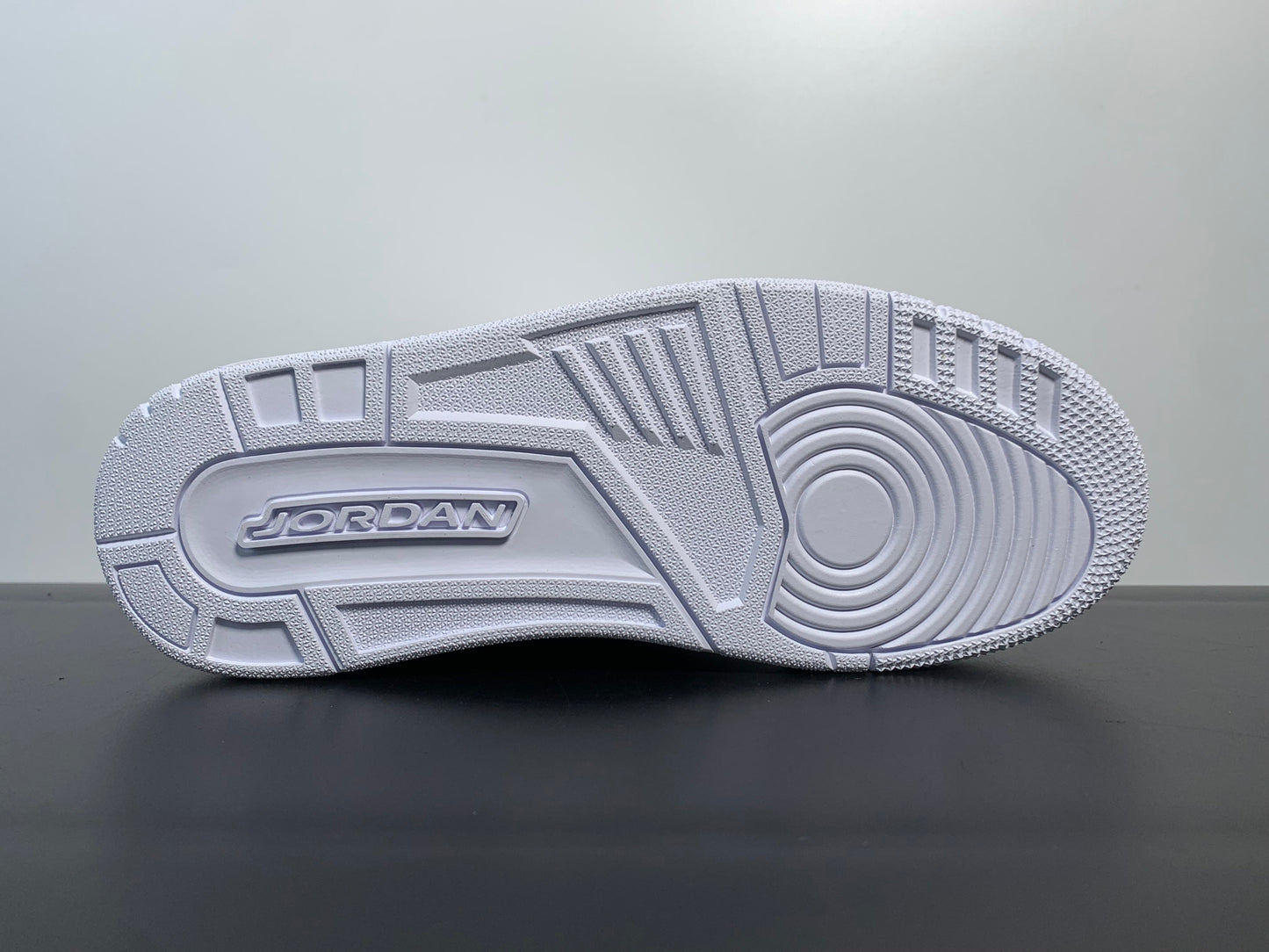 Air Jordan 3 “Pure White” 136064-111