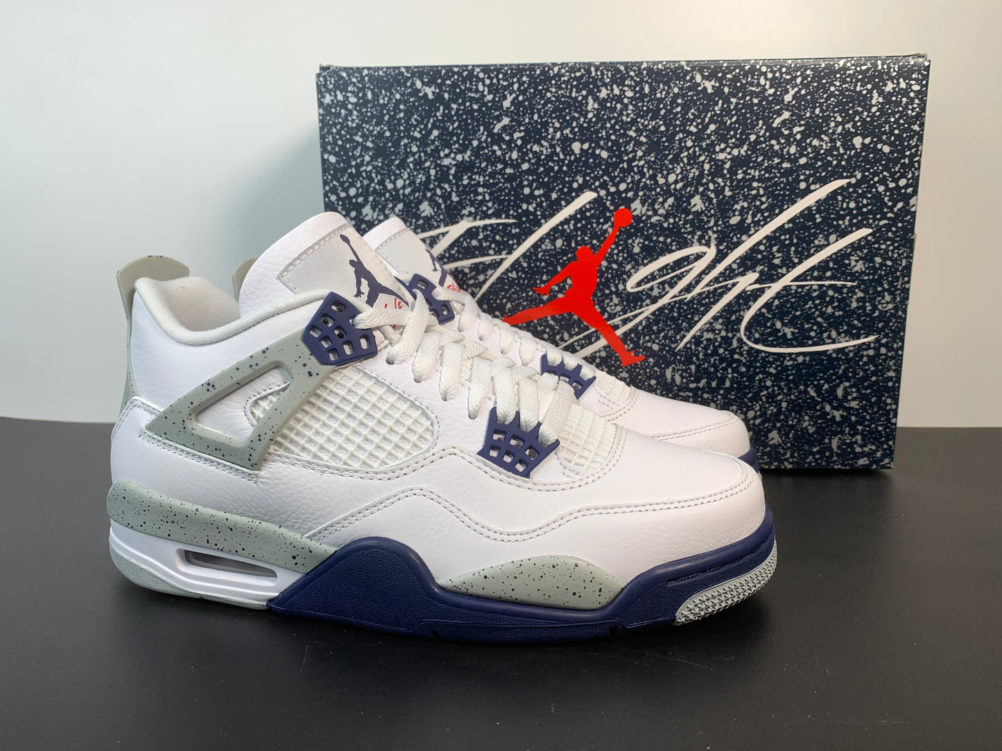 Air Jordan 4 Retro Midnight Navy DH6927-140