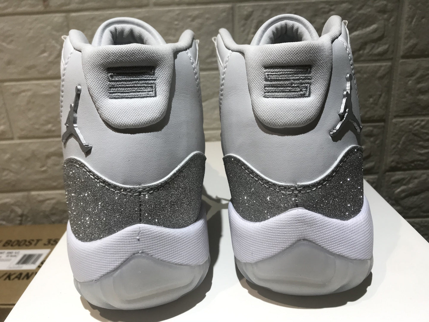 Air Jordan 11" Metallic Silver "