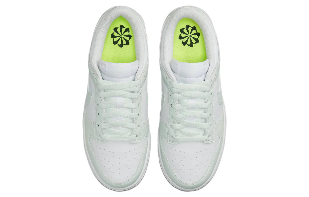 Nike WMNS Dunk Low Next Nature DN1431-102 sneakmarks