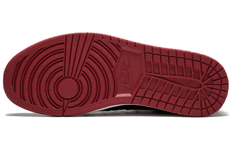 Air Jordan 1 Retro High OG Banned 555088-001