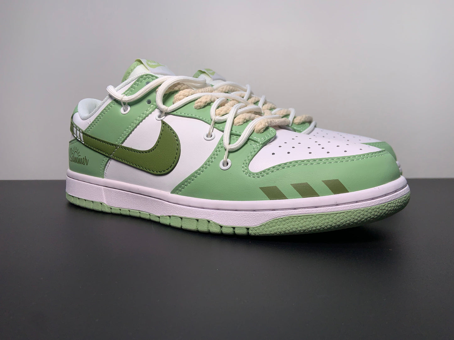 NIKE SB Dunk Low ”Honeydew”