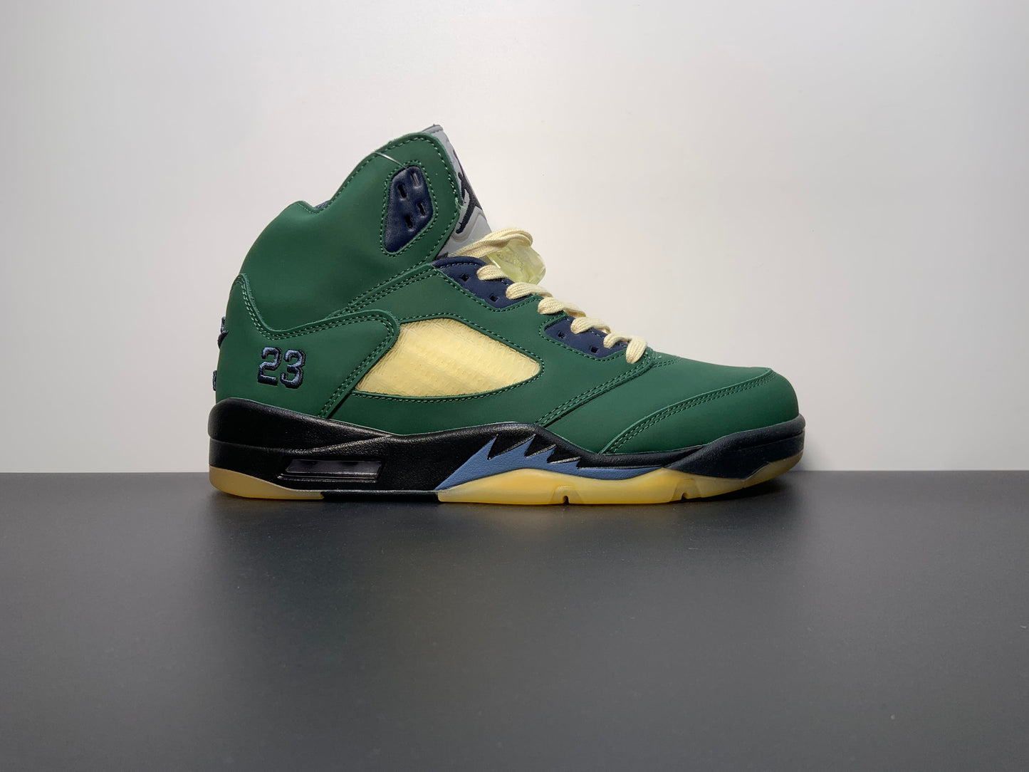 A Ma Maniere x Air Jordan 5 Retro SP Dark Green Black FZ5758-003