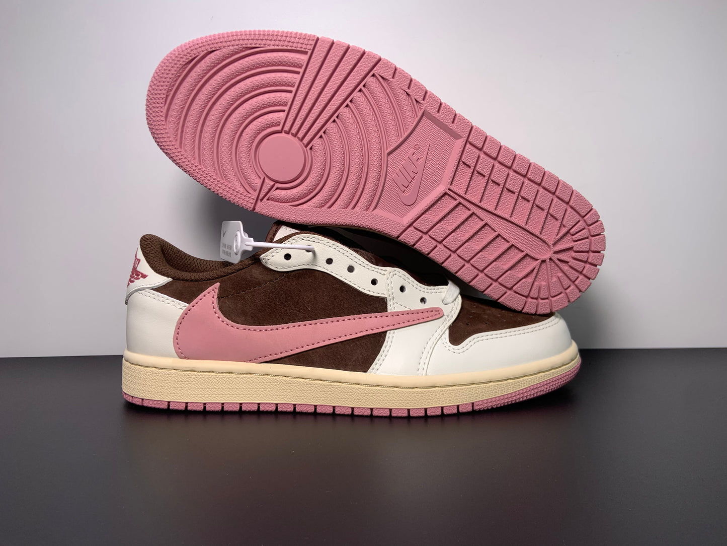 Travis Scott x Air Jordan 1 Low Dark Pony DZ4137-206