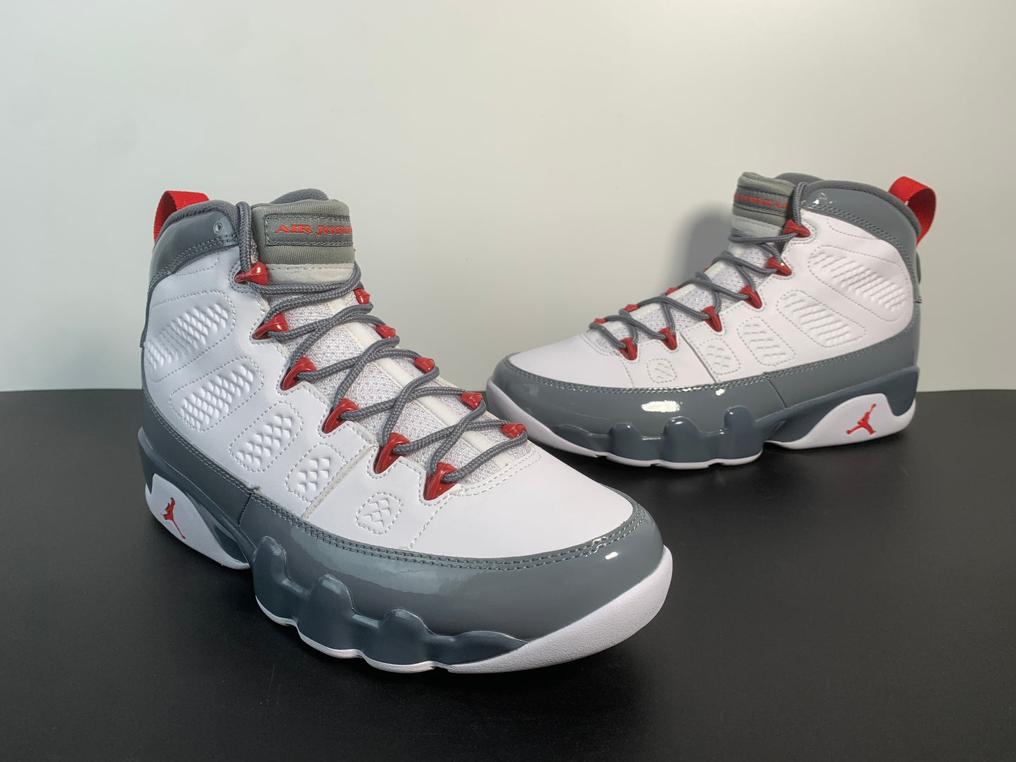 Air Jordan 9“Fire Red”