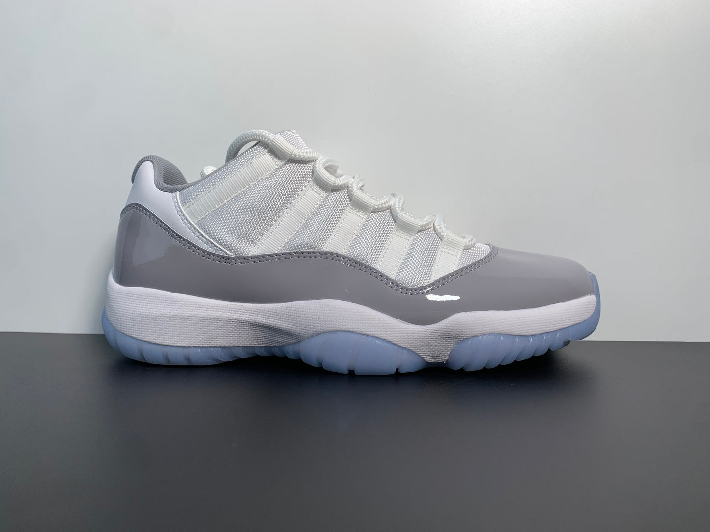 Air Jordan 11 Low Cement Grey AV2187-140