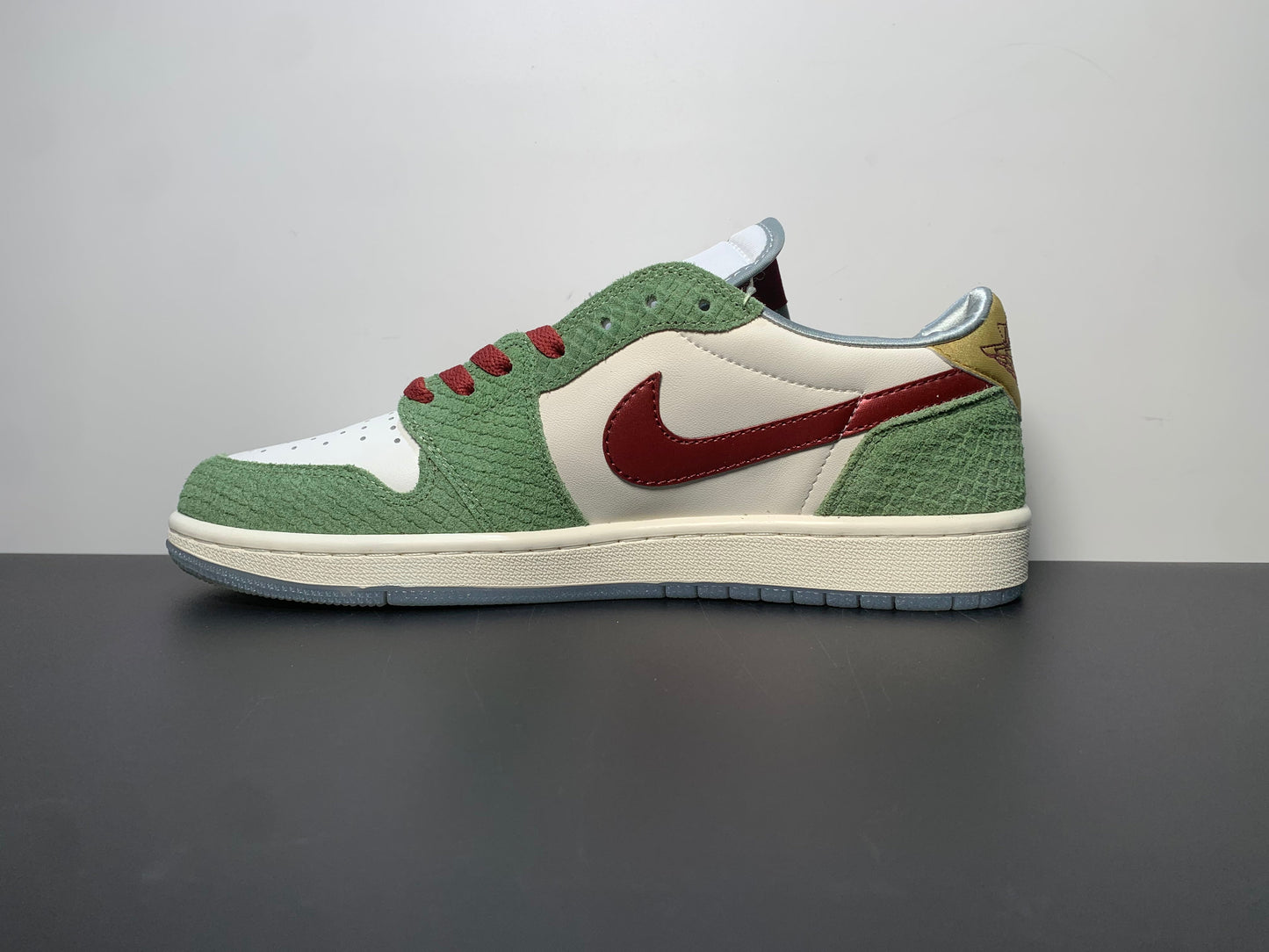 Air Jordan 1 Low OG “Chinese New Year”FN3727-100