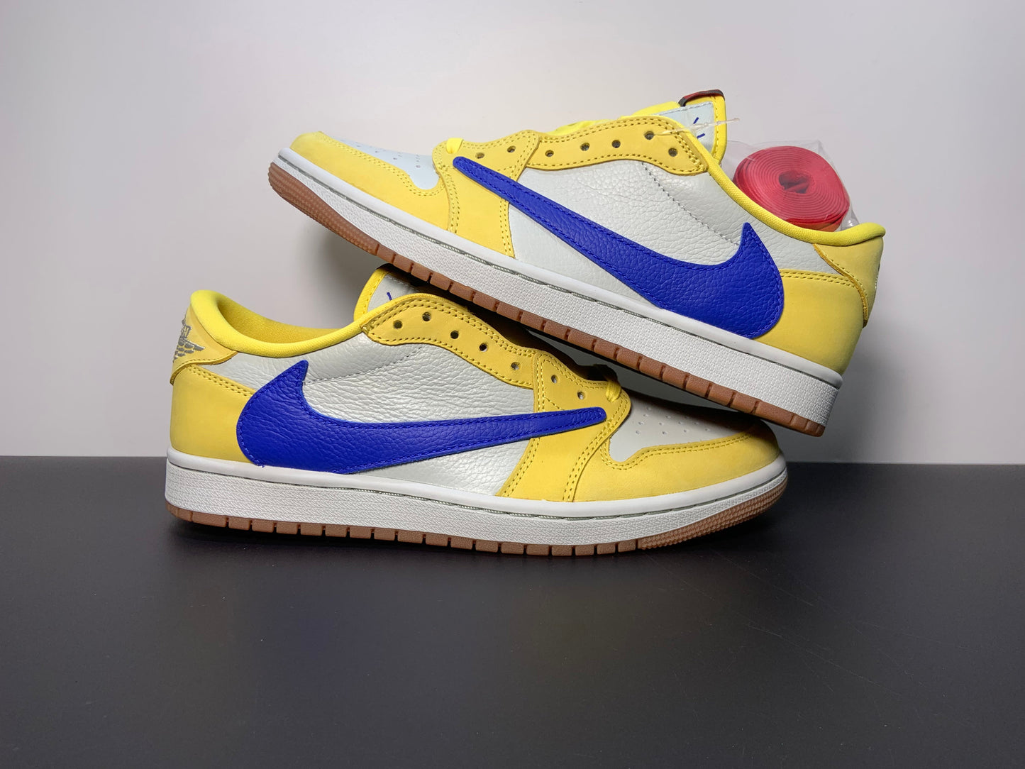 Travis Scott x Air Jordan 1 Low OG Canary DZ4137-700