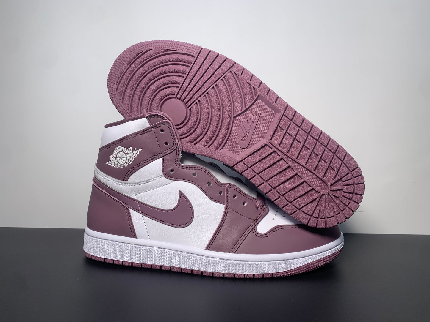 Air Jordan 1 High OG SKY J Mauve DZ5485-105