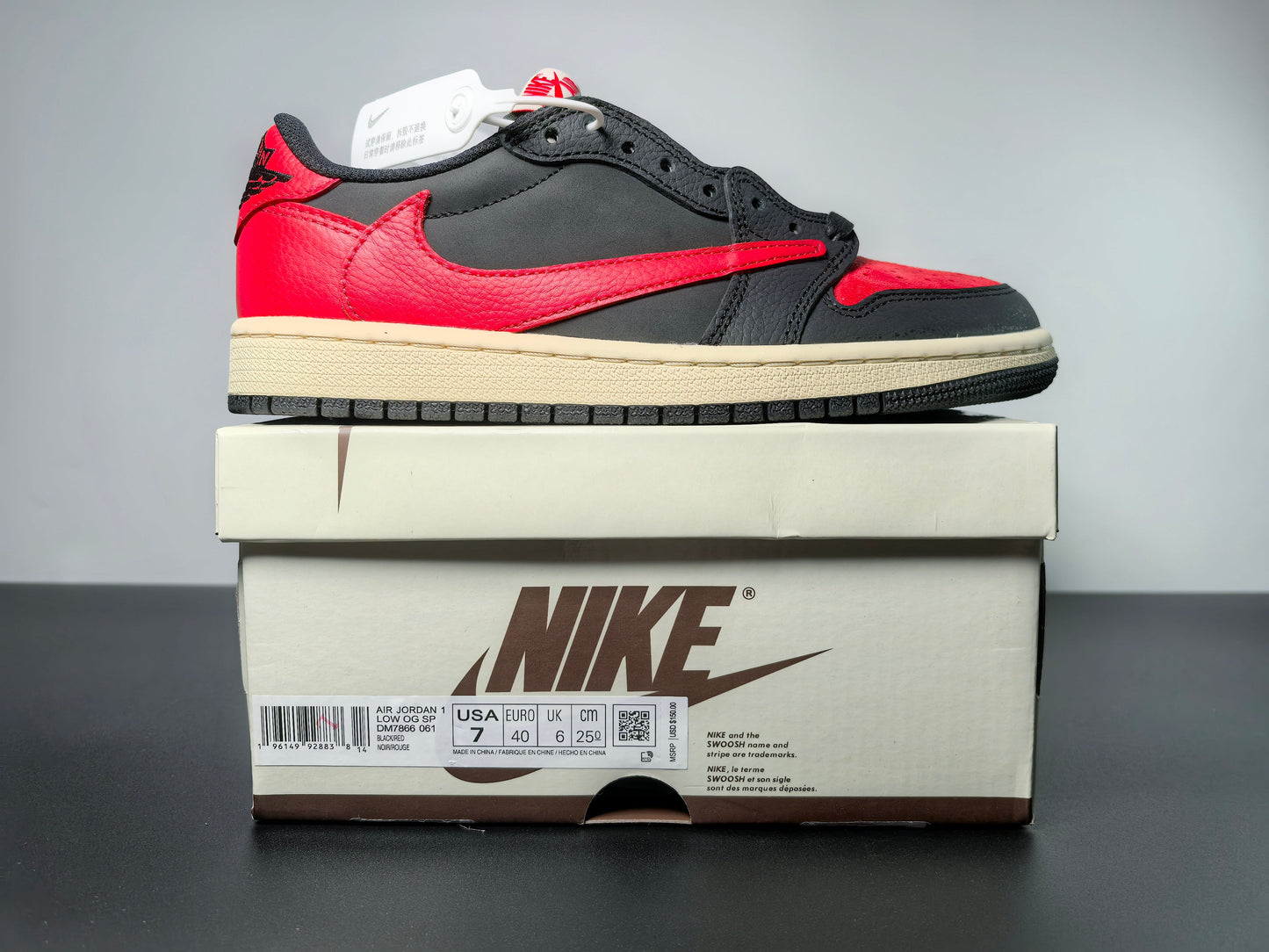 Travis Scott x Air Jordan 1 Low Bred DM7866-061