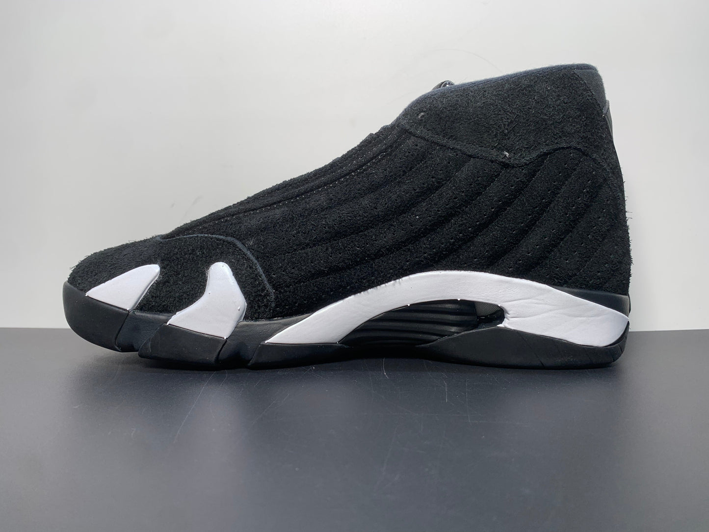 Air Jordan 14 “Black White University Red”487471-016