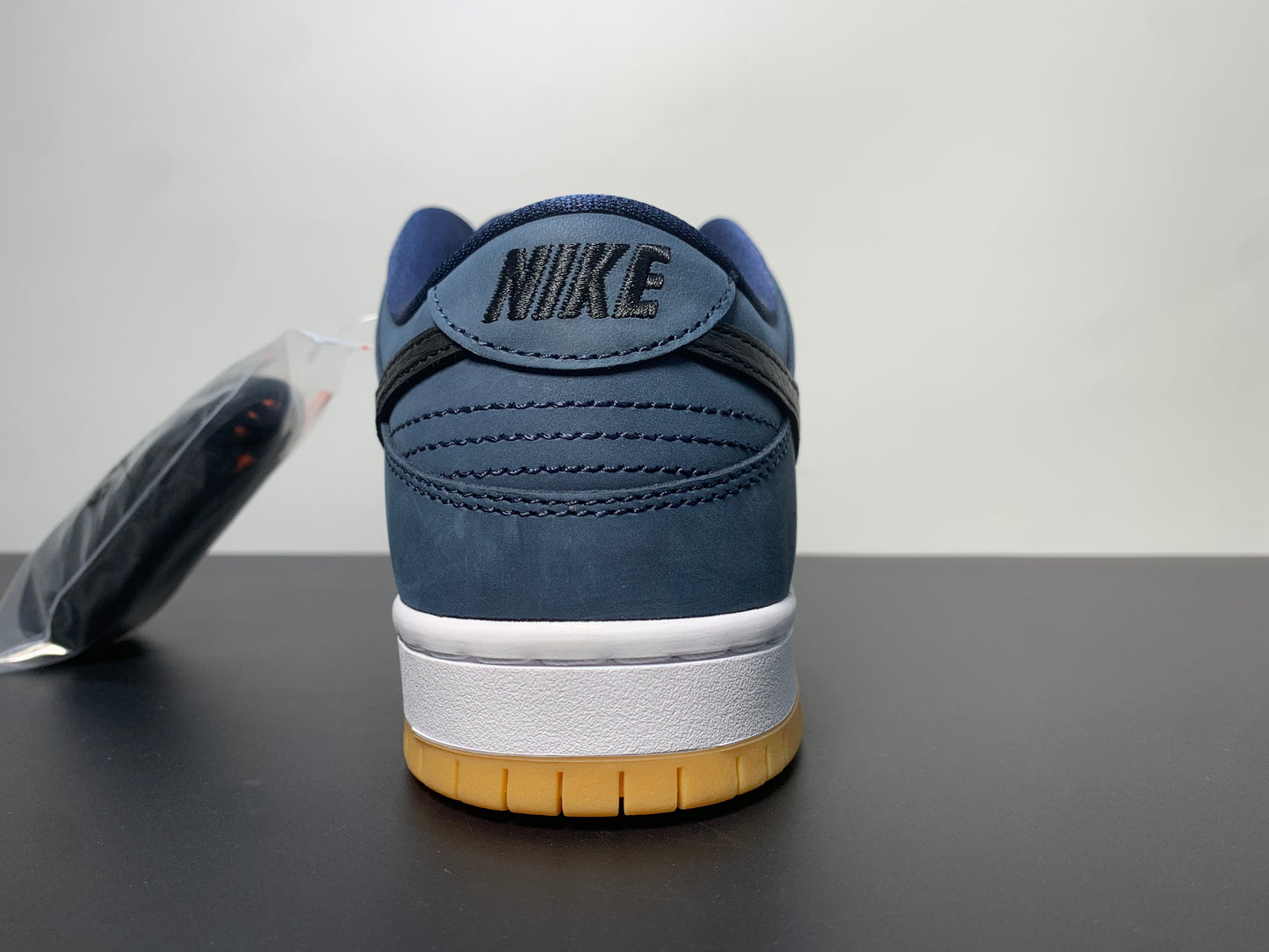 Nike Dunk Low Pro ISO SB Skateboard 'Navy Gum' Midnight Navy/White/Gum CW7463-401