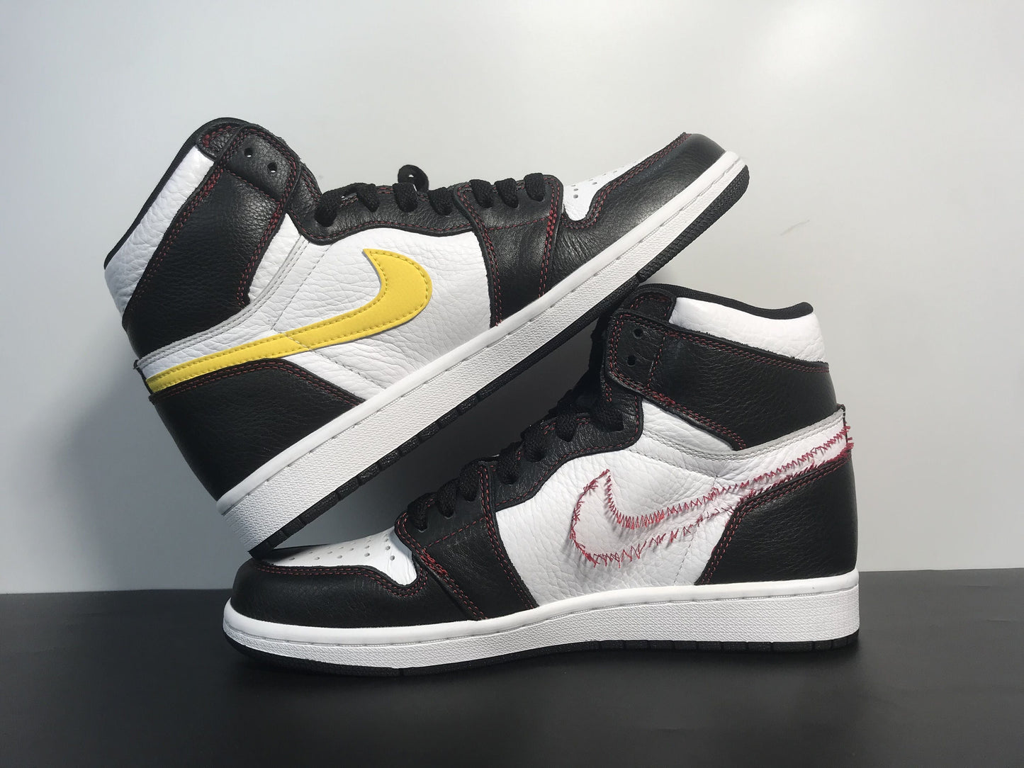 Air Jordan 1 “DYNAMIC YELLOW” CD6579-071