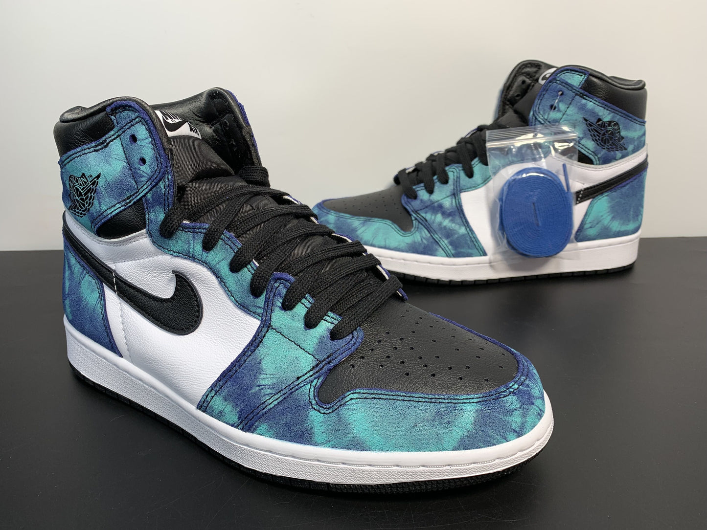 Air Jordan 1 High OG “Tie-Dye” CD0461-100