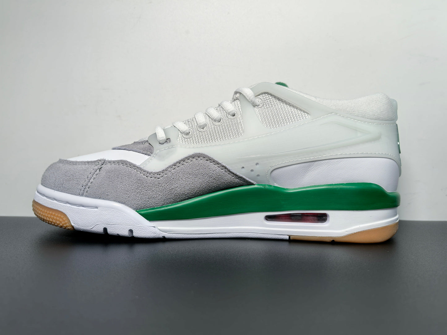 Air Jordan 4 RM “Pine Green” FQ7939-103