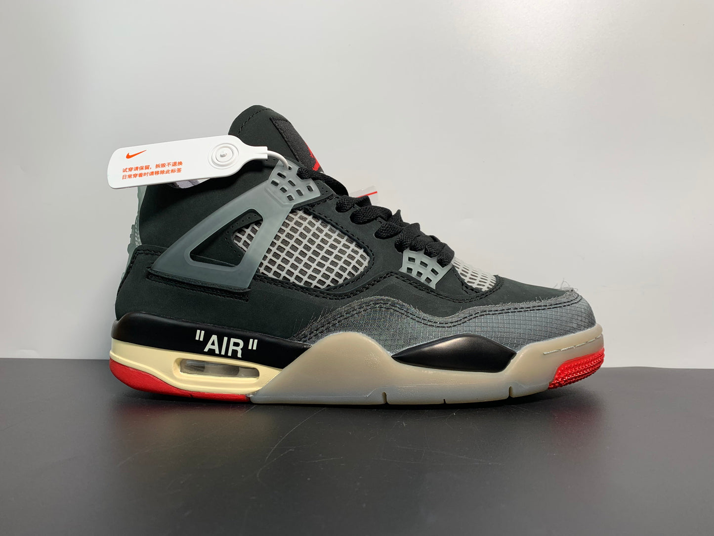 OFF-WHITE x Air Jordan 4 “Bred” CV9388-001