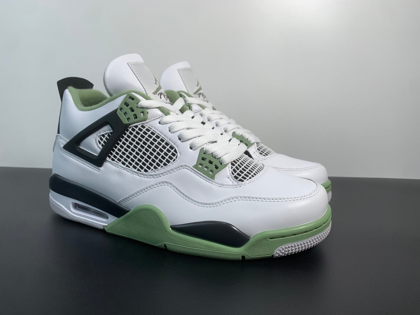 Wmns Air Jordan 4 Retro 'Seafoam'