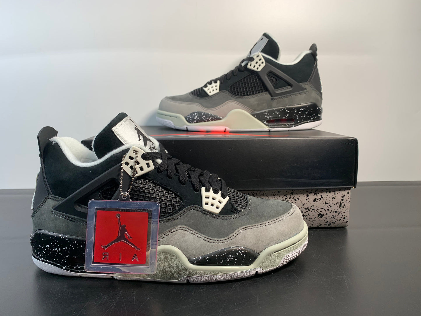 Air Jordan 4 “Fear” FQ8138-002