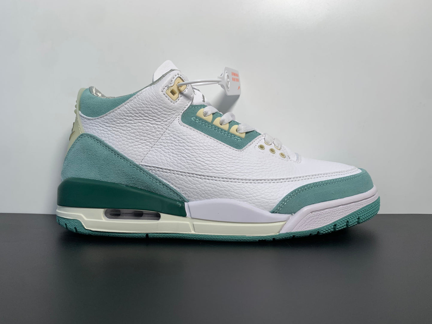 Air Jordan 3 Retro Mint Green DT8532-130