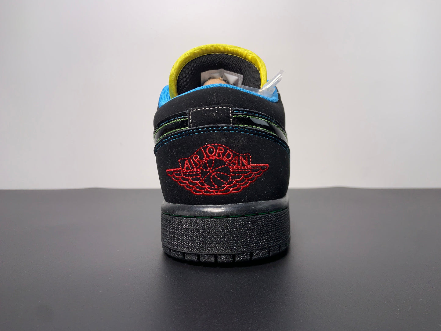 Air Jordan 1 Phat Low