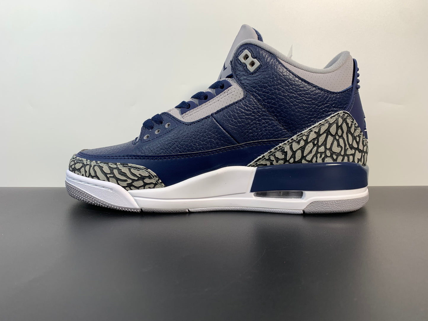 Air Jordan 3 Retro GEORGETOWN  CT8532-401