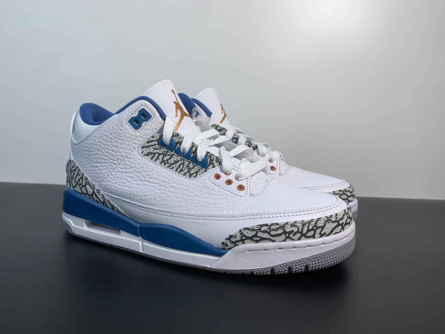 Air Jordan 3 Retro “wizards” CT8532-148