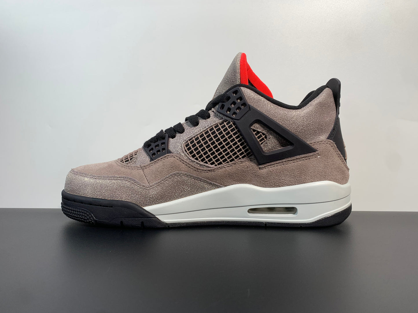 Air Jordan 4 Retro Infrared  Off White  Oil Gray Taupe Haze DB0732-200