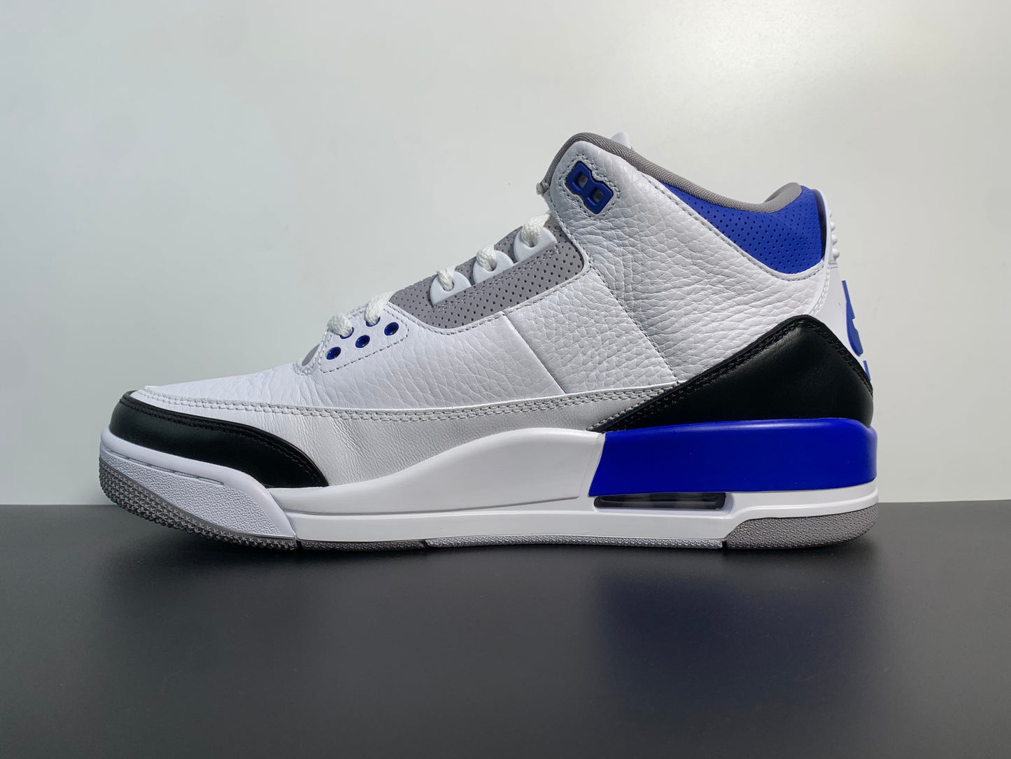 Fragment Design x Air Jordan 3 Sample DA3595-105