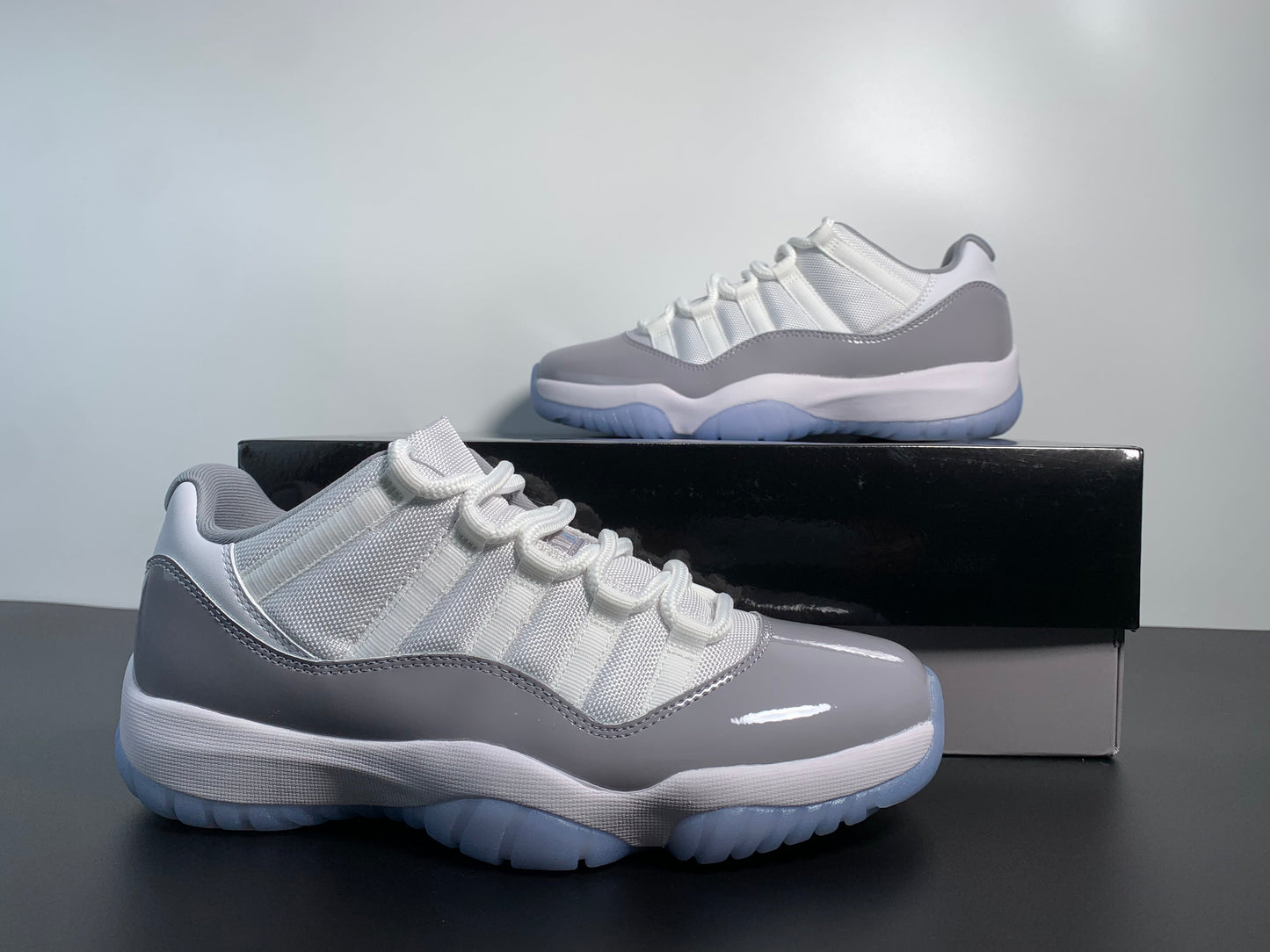 Air Jordan 11 Low Cement Grey AV2187-140