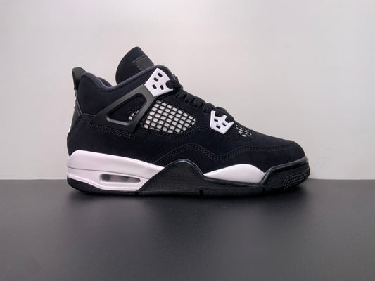 Air Jordan 4 “White Thunder” FQ8138-001