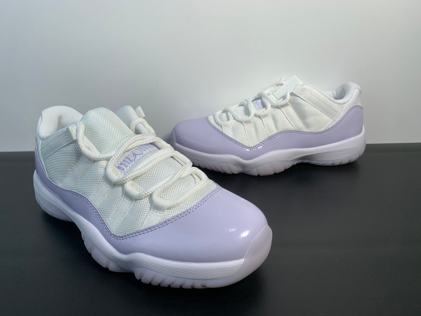 Air Jordan 11 Pure Violet AH7860-101