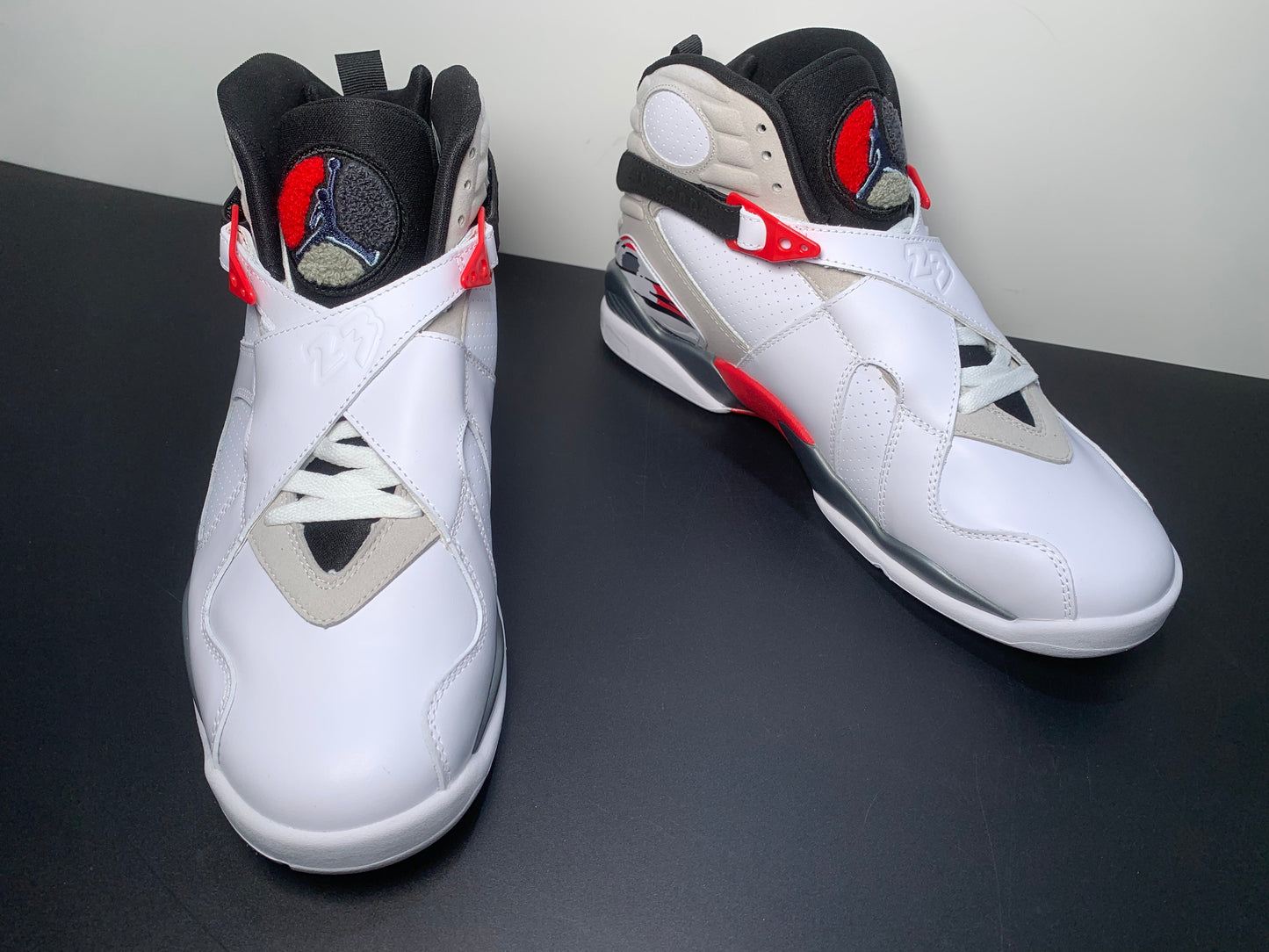 Air Jordan 8 Retro Bugs Bunny