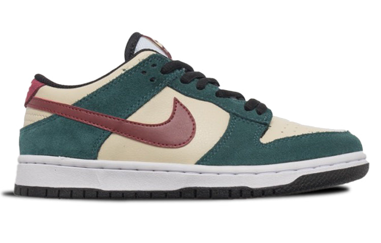 Nike Dunk Low Pro SB Skateboard 'Vegas Gold' Vegas Gold/Team Red-Team Green 304292-700 sneakmarks