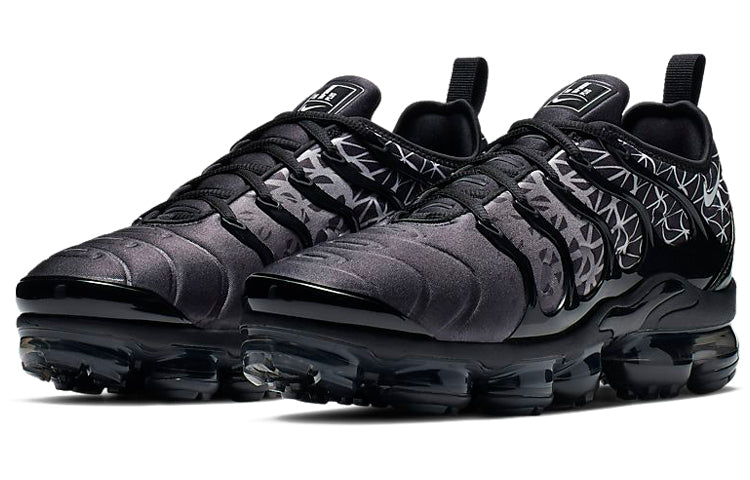 Nike Air VaporMax Plus 'Geometric' Black/White 924453-017 KICKSOVER