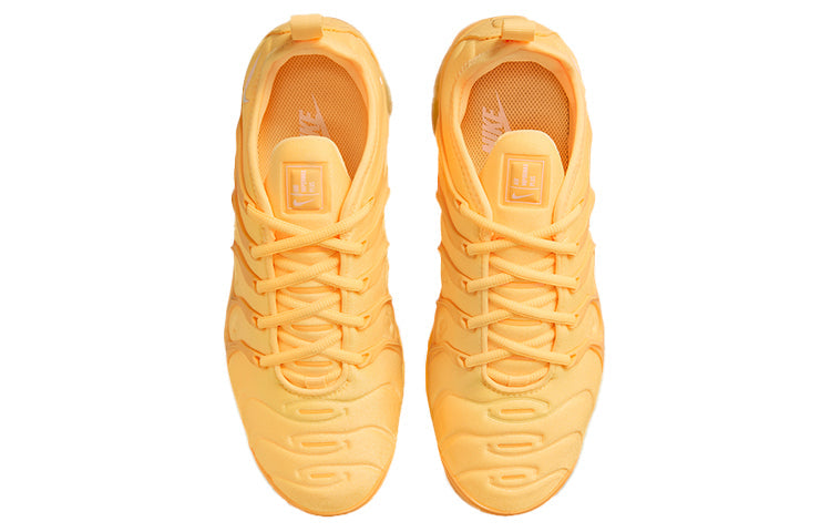 Nike Womens Air VaporMax Plus 'Yolk' Citron Pulse/White/Citron Pulse DJ5993-800 KICKSOVER