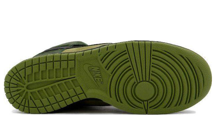 Nike Dunk High Pro SB Skateboard 'Hulk' Camper Green/Black-Deep Forest 305050-303 sneakmarks