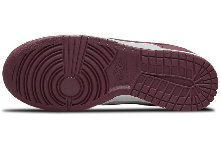 Nike Womens WMNS Dunk Low Bordeaux DD1503-108 sneakmarks