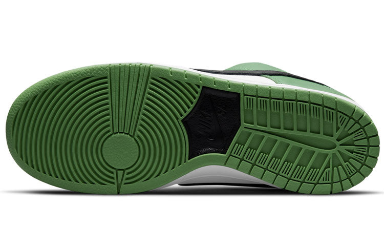 Nike SB Skateboard Dunk Low 'Classic Green' BQ6817-302 sneakmarks
