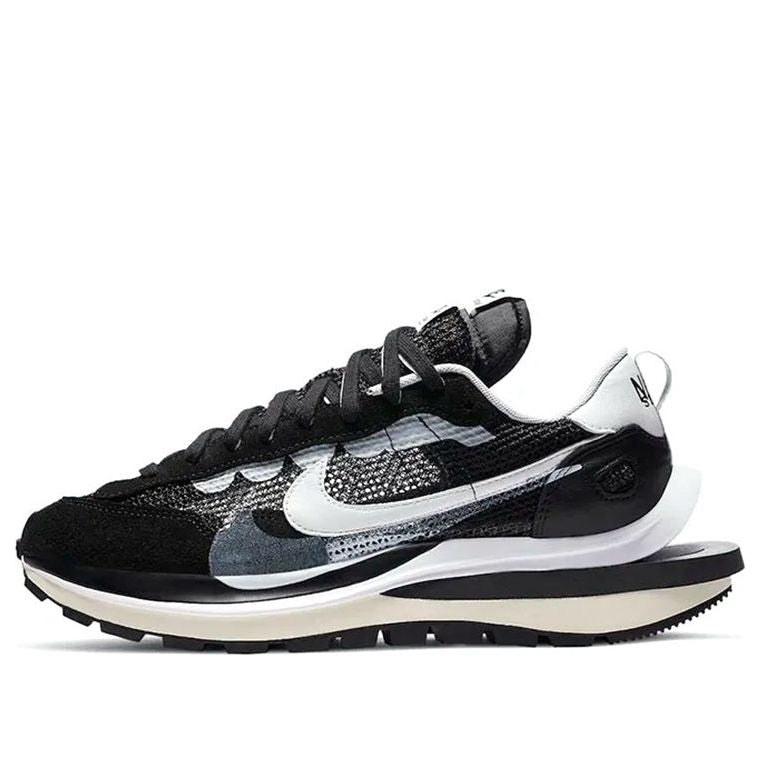 Nike Vaporwaffle Sacai Black White CV1363-001 sneakmarks