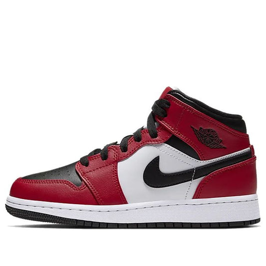 Air Jordan 1 Mid GS Chicago Black Toe 554725-069